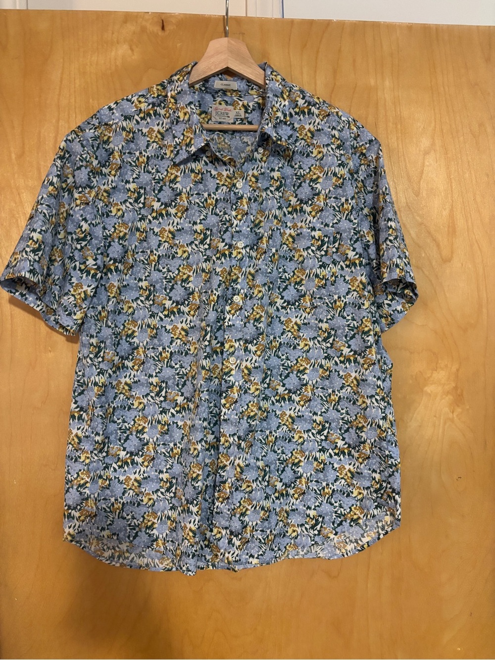 J. Crew Blue and Yellow Floral Short-Sleeve Button-Down Shirt XL